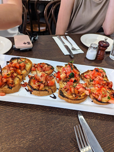 20 Meyers Pl, Melbourne VIC 3000