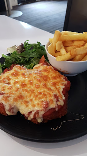 Emerald Hotel - Hospitality and gastronomy