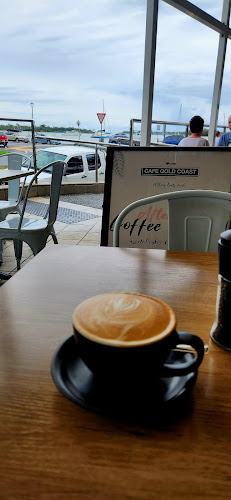 Cafe Gold Coast - Labrador