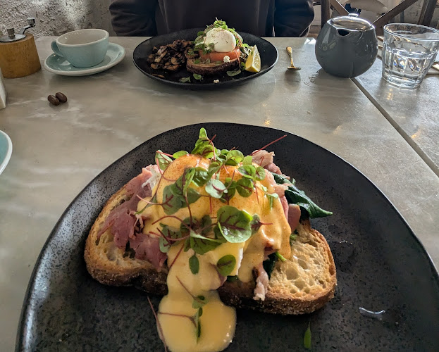 Station Coffee House - Hospitality and gastronomy