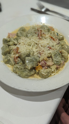 La Trattoria Restaurant & Pizza Bar - Adelaide