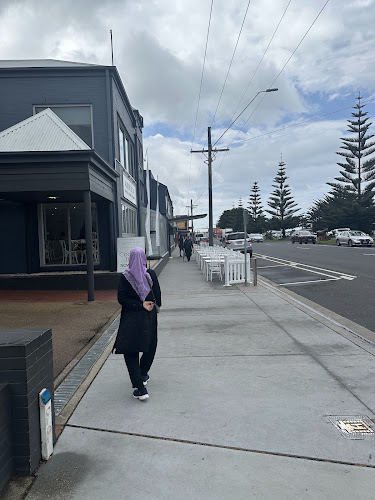 Albert & Co - Lakes Entrance