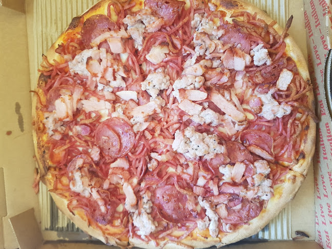 Pizza Pizza Pizza - Hospitality and gastronomy