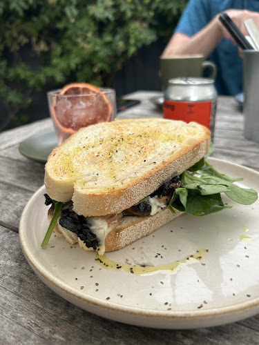 Comentarii opinii despre Willa Coffee Shop