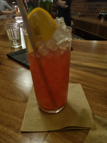 Comentarii opinii despre Frog's Hollow Saloon