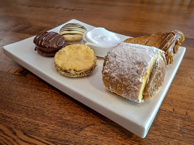 Marciano's Cakes - Hospitality and gastronomy