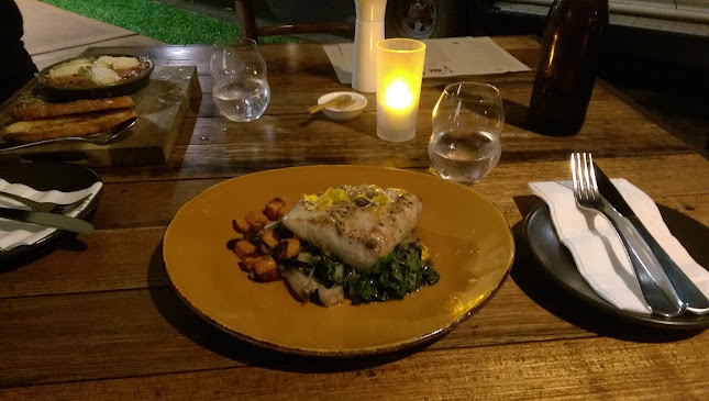 1 Pyne St, Edge Hill QLD 4870