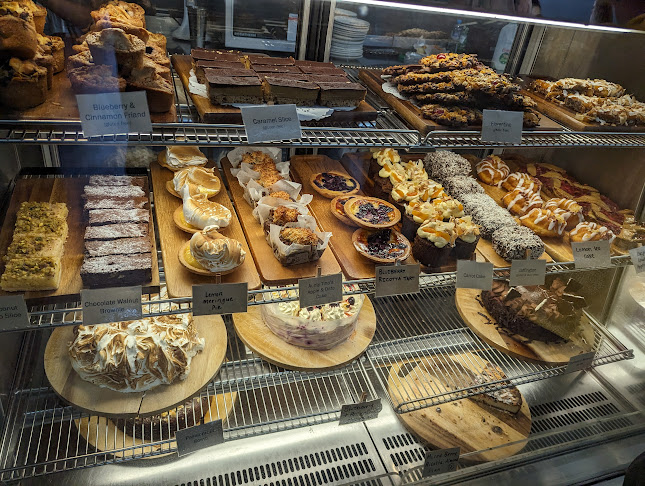 Zamia Cafe - Hospitality and gastronomy