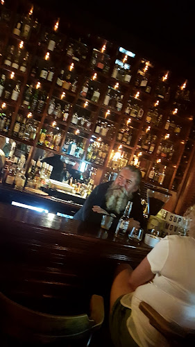 Comentarii opinii despre Two Fingers Bar