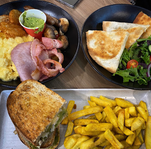 The Coffee Club Café - Airport West VIC - Hospitality and gastronomy