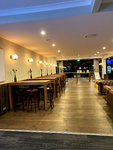 Restaurant at Potters Hotel & Brewery - Nulkaba