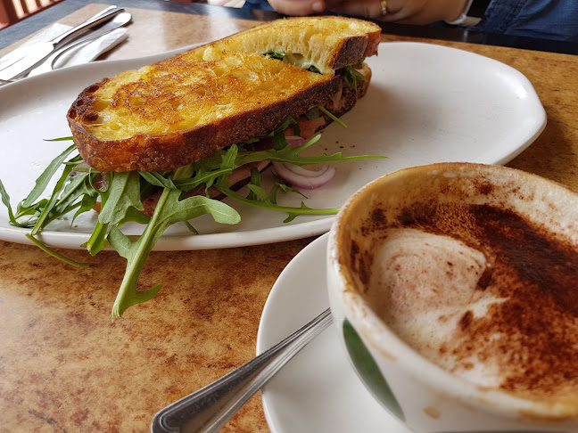 The Courtyard Cafe Berrima - Hospitality and gastronomy