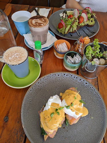 Little Clive Cafe - Annerley