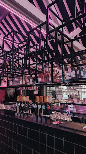 Wah Bah - Hospitality and gastronomy