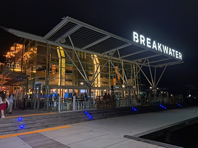 Comentarii opinii despre The Breakwater