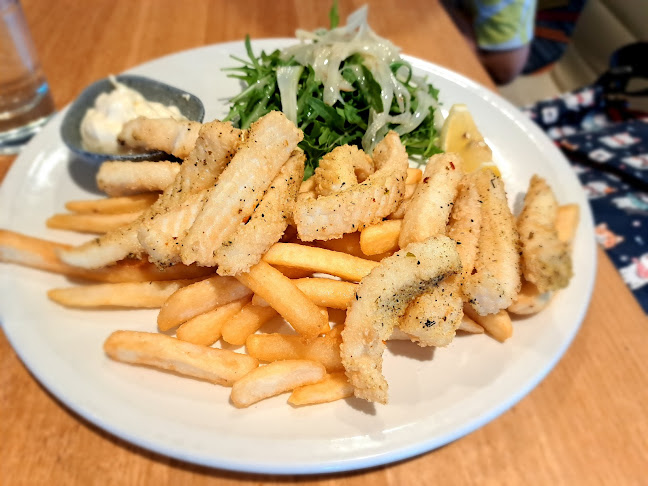 40 Wallace Ave, Point Cook VIC 3030