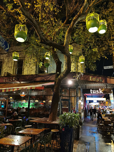 144 Chapel St, Windsor VIC 3181