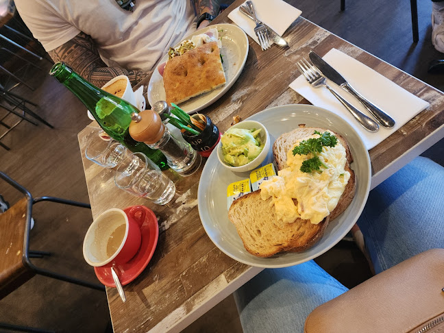 Comentarii opinii despre UR Caffe