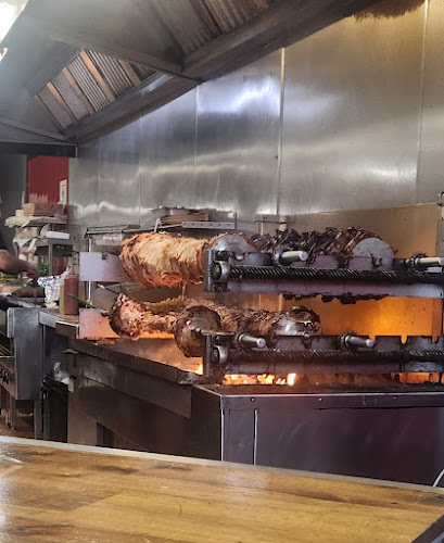 Comentarii opinii despre Souv & Burger Co.