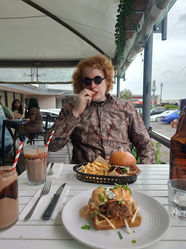 Comentarii opinii despre Little Clive Cafe