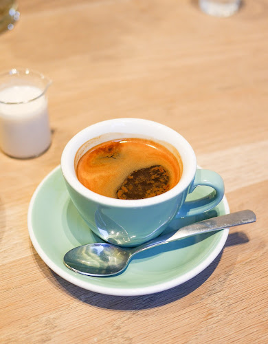 Comentarii opinii despre Workshop Brothers