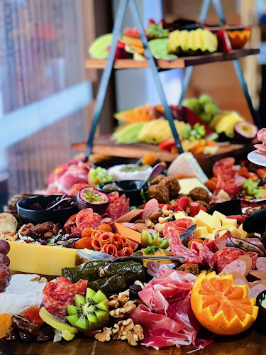 Opinii despre Botanic Gardens Catering în The Gardens - Hospitality and gastronomy