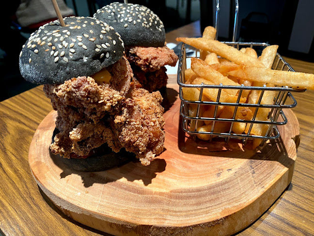 Yinnar Hotel - Hospitality and gastronomy