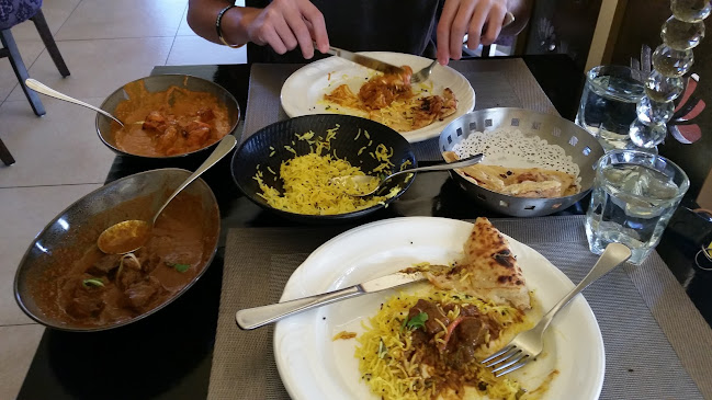 Cnr Margret Ave and GoldCoast Highway, 22 Surf Parade, Broadbeach QLD 4218