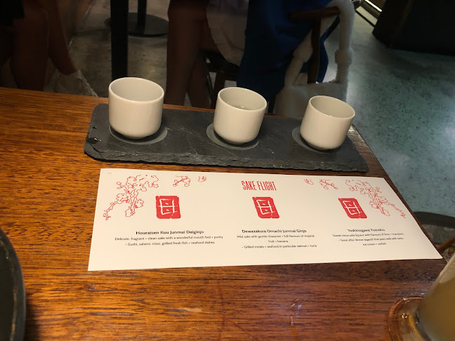 Comentarii opinii despre Mamasan Kitchen + Bar