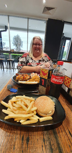 Comentarii opinii despre Oporto Liverpool Megacentre Drive Thru