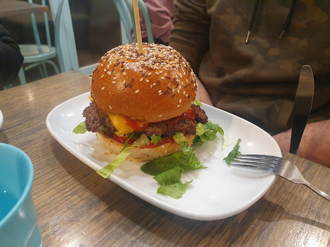 Hunky Dory Fish & Chips Watergardens - Hospitality and gastronomy