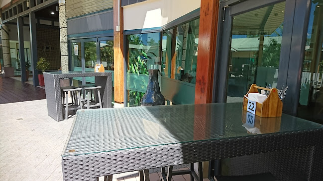 Comentarii opinii despre Cossies Poolside Bar and Bistro