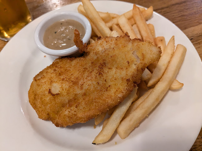 Waxy's Irish Pub and Skyline Roof Top Bar