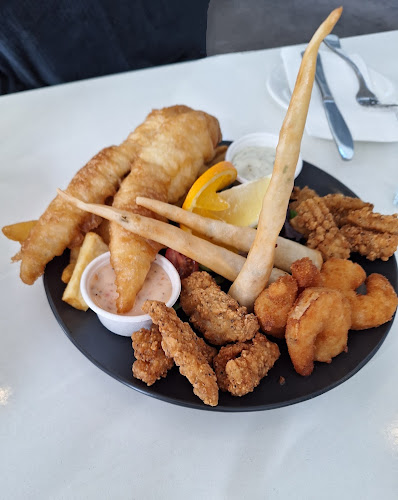 Whalers Seaside Dining - Victor Harbor