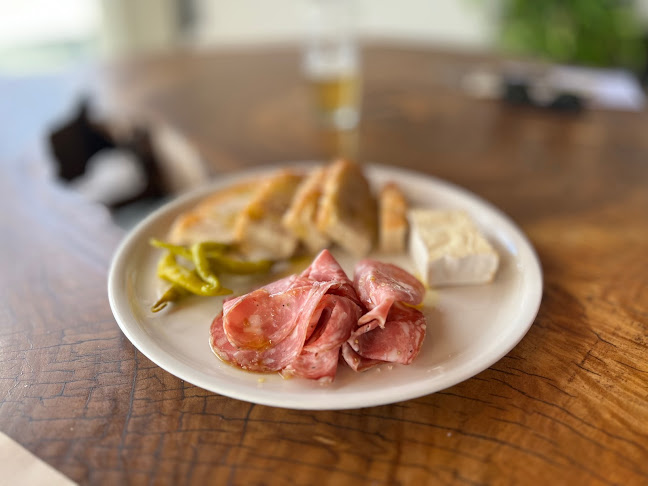 Opinii despre The Milton Hotel în Milton - Hospitality and gastronomy