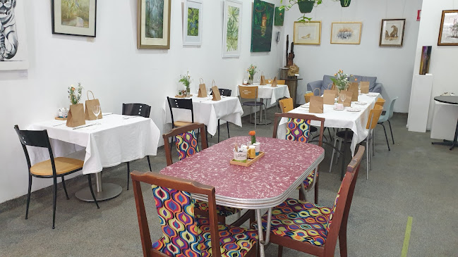 Comentarii opinii despre La Carta Art Gallery Cafe