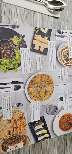 8/90 Surf Parade, Broadbeach QLD 4218