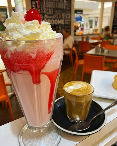 Comentarii opinii despre The Boulevard Cafe