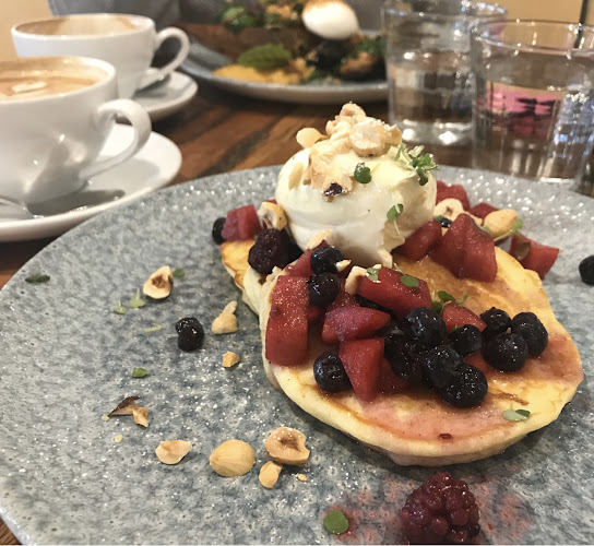 Opinii despre The Hamptons Bakery în Hampton - Hospitality and gastronomy