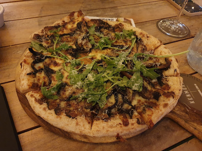 841 Moggill Rd, Kenmore QLD 4069