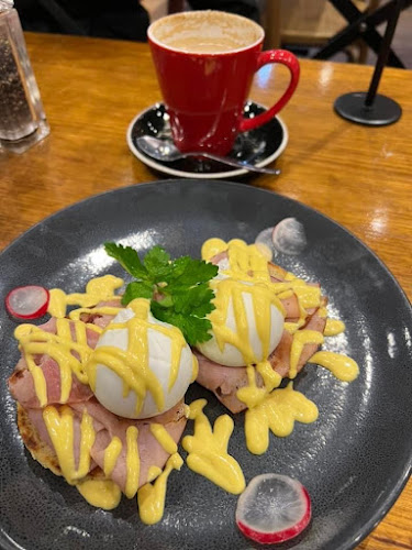 Cafe Blahnik & corporate Catering - Hospitality and gastronomy