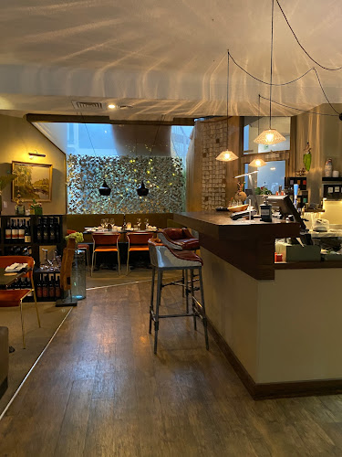 3 Preston St, Como WA 6152