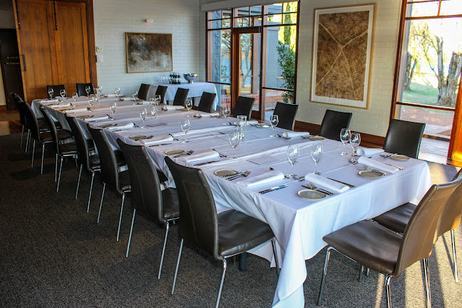 Grevillea Park, Menindee Dr, Barton ACT 2600