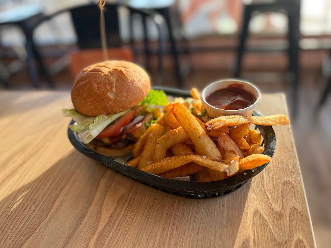 Opinii despre Peachy's Bar în Swan Hill - Hospitality and gastronomy