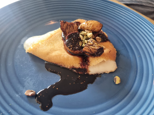 IPSOS Restaurant & Bar