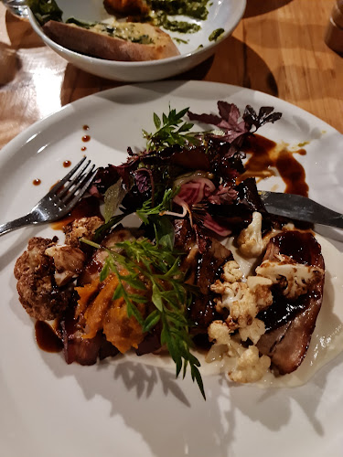 Beaches Restaurant - Hospitality and gastronomy