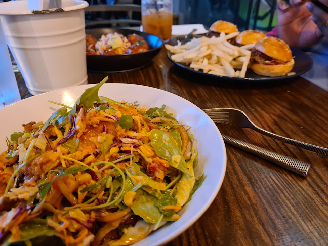 Comentarii opinii despre Street Eats Eatery