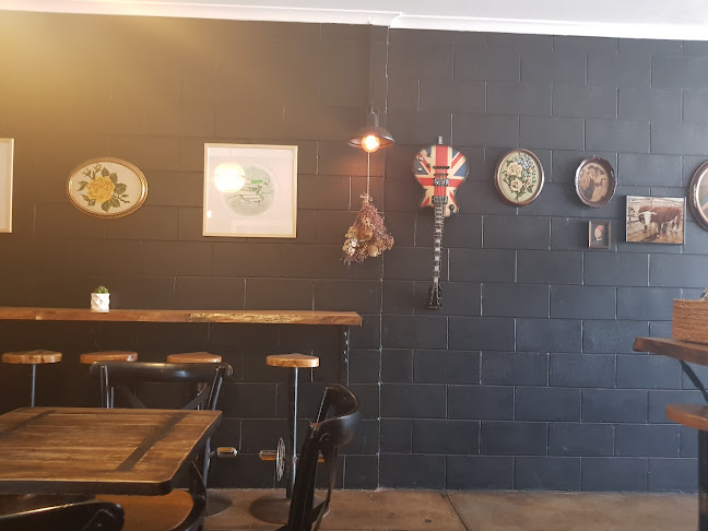 Comentarii opinii despre Black Tambourine