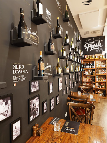 168 Clarence St, Sydney NSW 2000