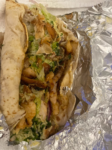 Comentarii opinii despre Oasis Village Kebabs